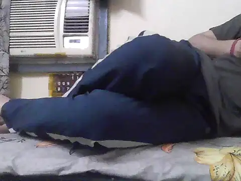 Snapshot of Desi_Rider_Aadi chatting on May 4, 3:15 pm Desi Rider Aadi online show from May 4, 3:15 pm