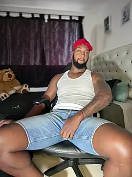 blackdrey18 online show from May 3, 1:04 pm