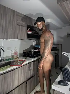 Snapshot of blackdrey18 chatting on November 9, 1:26 pm blackdrey18 online show from November 9, 1:26 pm