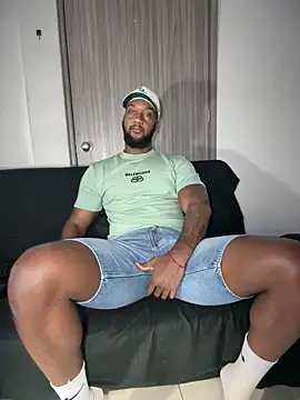 blackdrey18 online show from March 22, 9:33 am