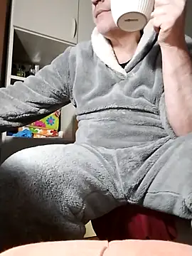 Setesesso7 online show from February 11, 7:47 pm