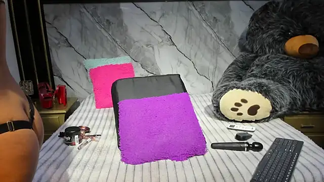 Niyirey1 online show from November 28, 12:38 pm