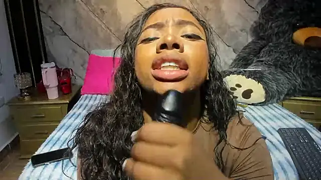 Niyirey1 online show from February 2, 12:48 pm