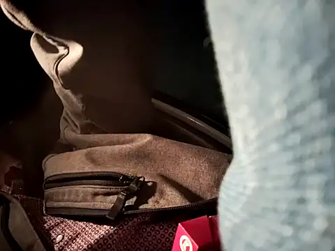 lewis7869 online show from December 21, 7:03 am