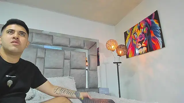 Candy And Andy  online show from October 5, 3:25 pm