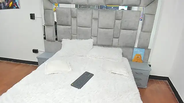 Candy And Andy  online show from July 24, 3:57 am
