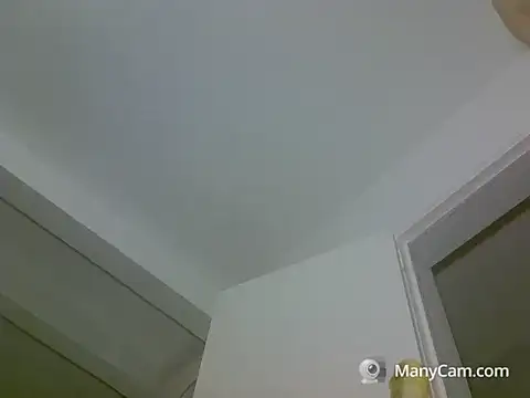 Snapshot of celibe_du_25 chatting on February 4, 8:38 pm celibe du 25 online show from February 4, 8:38 pm