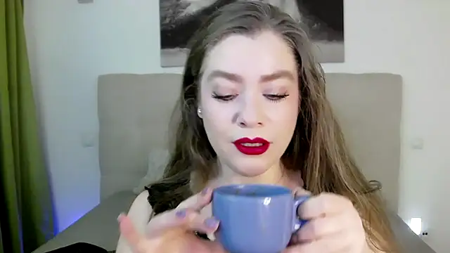 PetersEmily online show from March 9, 11:14 pm