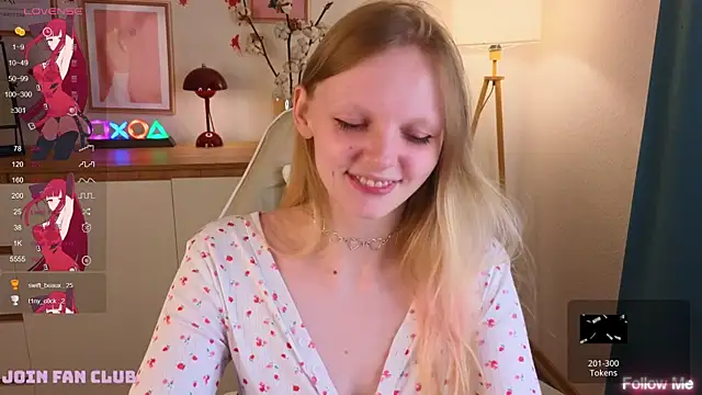 Snapshot of evangel1ne chatting on November 21, 9:47 pm evangel1ne online show from November 21, 9:47 pm