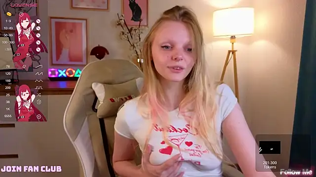 Snapshot of evangel1ne chatting on September 27, 9:32 pm evangel1ne online show from September 27, 9:32 pm