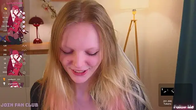 Snapshot of evangel1ne chatting on November 30, 9:37 pm evangel1ne online show from November 30, 9:37 pm