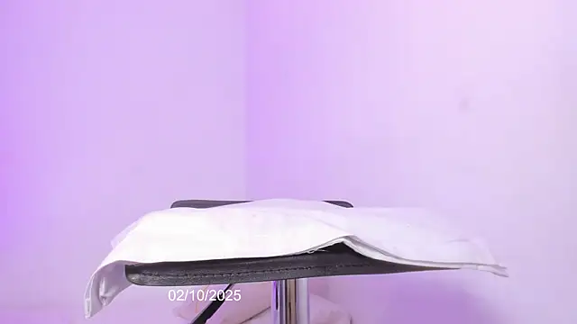 Snapshot of Coral_Princex chatting on October 3, 4:58 am Coral Princex online show from October 3, 4:58 am