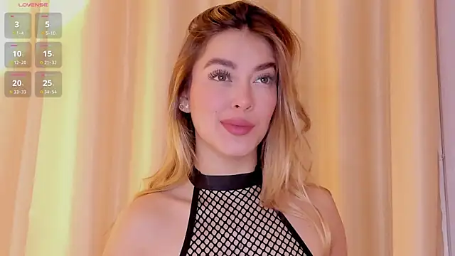 Assh lee  online show from March 14, 1:06 pm