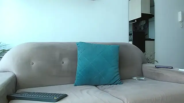 Robyn Miller online show from October 4, 1:34 pm