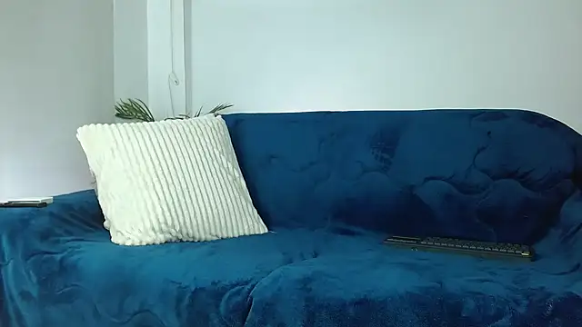 Robyn Miller online show from September 25, 3:07 pm