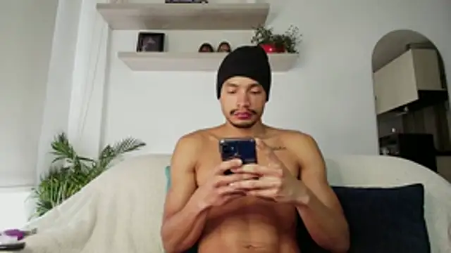 Robyn Miller online show from October 28, 3:11 pm