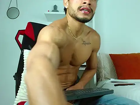 Robyn Miller online show from October 17, 11:17 pm