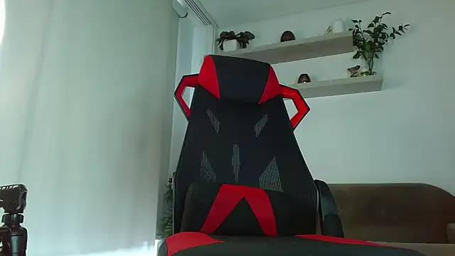 Robyn Miller online show from September 12, 1:33 pm