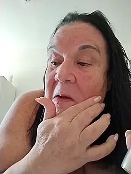 Yaya Mineira online show from February 7, 4:04 pm