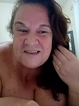 Snapshot of Yaya_Mineira chatting on January 24, 11:45 pm Yaya Mineira online show from January 24, 11:45 pm