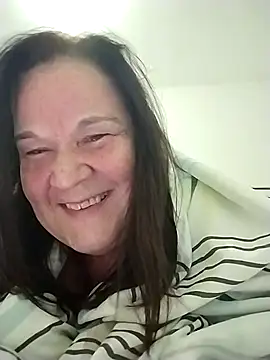 Snapshot of Yaya_Mineira chatting on September 24, 9:10 pm Yaya Mineira online show from September 24, 9:10 pm