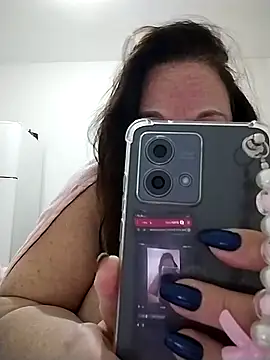 Snapshot of Yaya_Mineira chatting on October 11, 10:33 pm Yaya Mineira online show from October 11, 10:33 pm