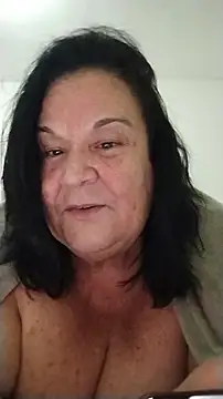 Snapshot of Yaya_Mineira chatting on June 22, 1:33 am Yaya Mineira online show from June 22, 1:33 am