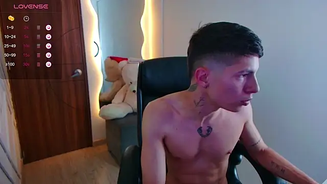 harrisoncuper online show from January 18, 11:00 pm