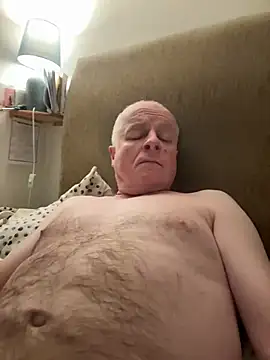 Snapshot of locallad88 chatting on February 3, 11:58 pm locallad88 online show from February 3, 11:58 pm