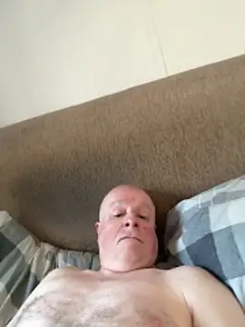 locallad88 online show from March 14, 9:48 am