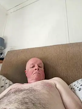 Snapshot of locallad88 chatting on July 9, 3:33 pm locallad88 online show from July 9, 3:33 pm