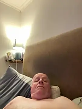 locallad88 online show from February 7, 10:18 pm