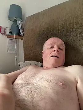 Snapshot of locallad88 chatting on February 23, 9:55 am locallad88 online show from February 23, 9:55 am