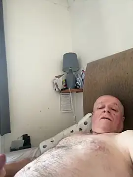 locallad88 online show from April 26, 8:33 am
