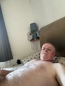 locallad88 online show from May 18, 6:51 am