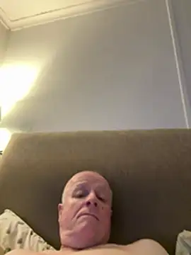 Snapshot of locallad88 chatting on July 13, 8:41 pm locallad88 online show from July 13, 8:41 pm
