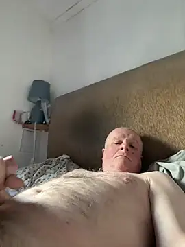 Snapshot of locallad88 chatting on February 25, 4:04 pm locallad88 online show from February 25, 4:04 pm
