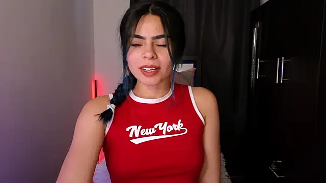 Snapshot of sexyladyy_ chatting on September 25, 10:49 pm sexyladyy online show from September 25, 10:49 pm