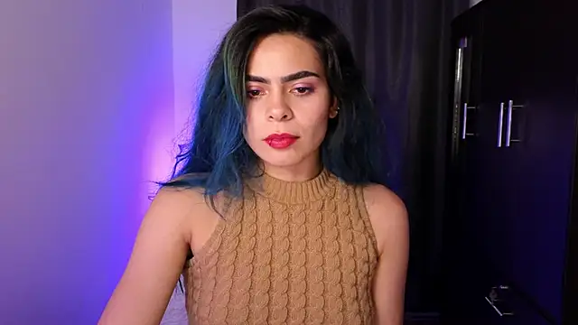 Snapshot of sexyladyy_ chatting on September 27, 1:01 am sexyladyy online show from September 27, 1:01 am