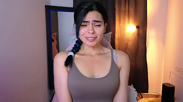 Snapshot of sexyladyy_ chatting on October 14, 11:14 pm sexyladyy online show from October 14, 11:14 pm