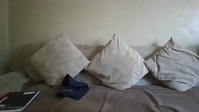 Snapshot of EbonySeductressx chatting on February 25, 2:15 pm EbonySeductressx online show from February 25, 2:15 pm