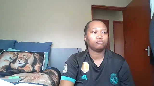 Snapshot of EbonySeductressx chatting on November 10, 8:08 am EbonySeductressx online show from November 10, 8:08 am