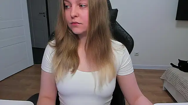 Snapshot of stacy_miracle chatting on April 25, 3:53 pm stacy miracle online show from April 25, 3:53 pm