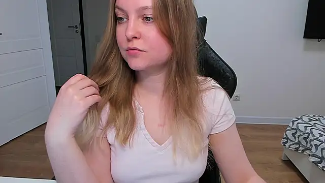 Snapshot of stacy_miracle chatting on May 12, 5:41 pm stacy miracle online show from May 12, 5:41 pm