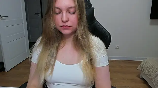 Snapshot of stacy_miracle chatting on February 3, 4:12 pm stacy miracle online show from February 3, 4:12 pm