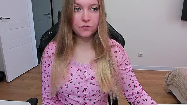 stacy miracle online show from March 30, 10:39 am