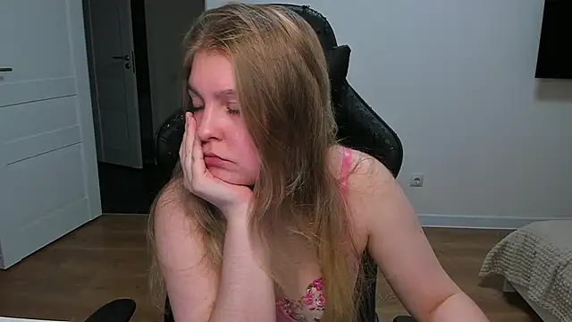 stacy miracle online show from October 27, 4:08 pm