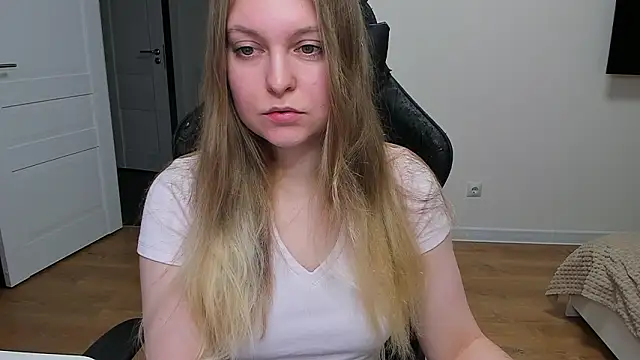 Snapshot of stacy_miracle chatting on February 13, 4:07 pm stacy miracle online show from February 13, 4:07 pm