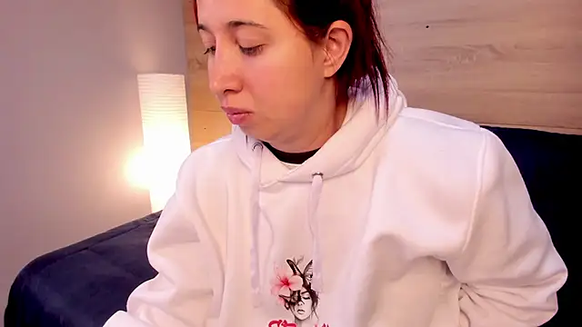 madelaine blosson online show from March 5, 10:12 am