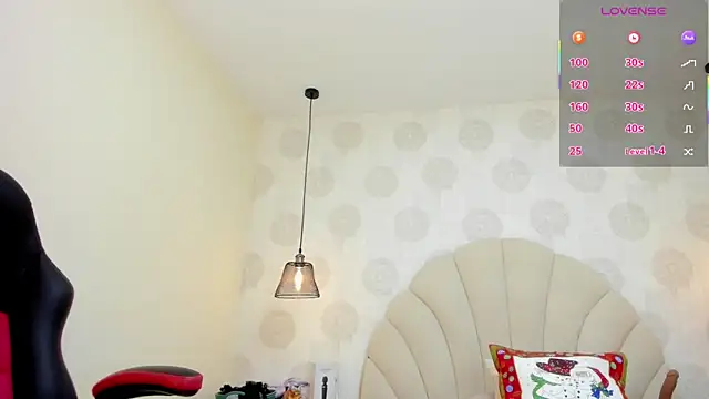 MAGIEVANS1 online show from December 2, 2:45 am